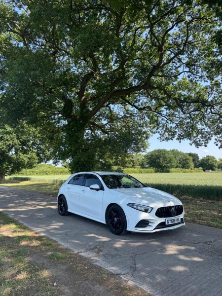 MERCEDES-BENZ